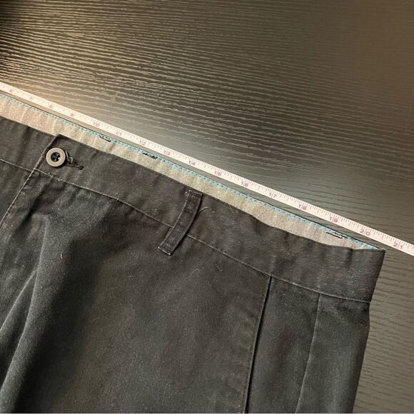 Burnside Men’s Black Shorts 40 - Picture 9 of 11